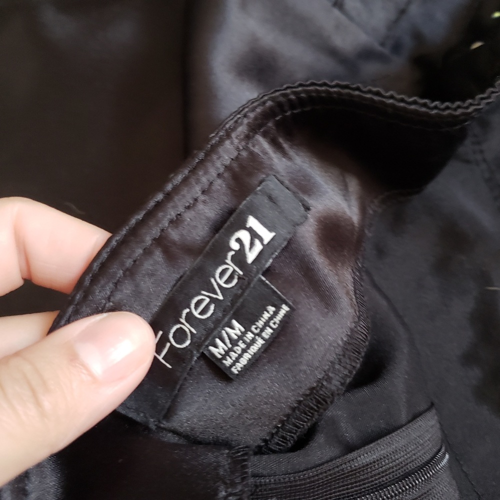 Forever 21 - Picture 3 of 4